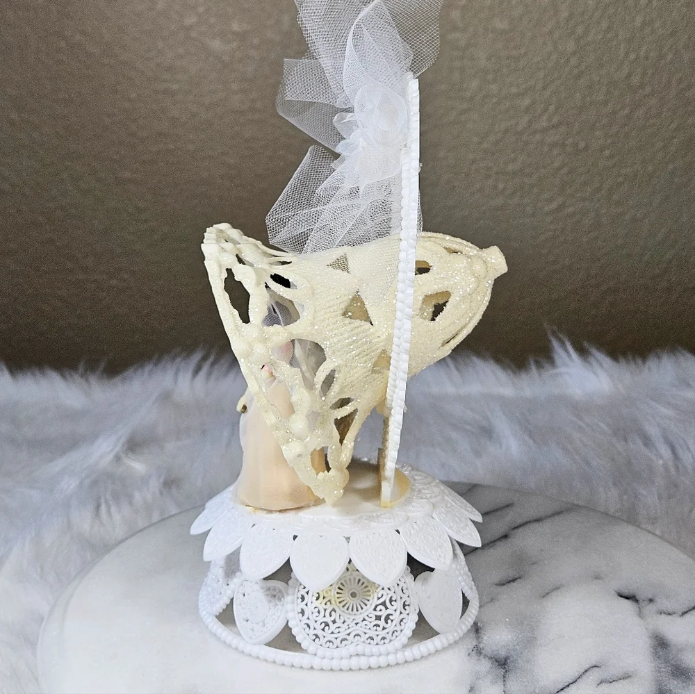 Vintage NIB Wedding Cake Topper Wilton Hong Kong Glitter Bell Bride Groom